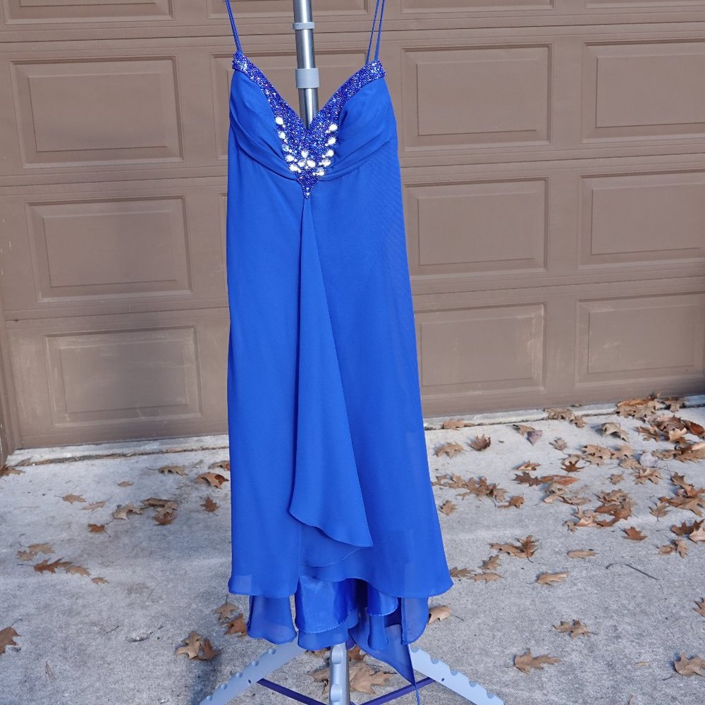 NWT straps blue fancy dress Dave & Johnny size 9/10